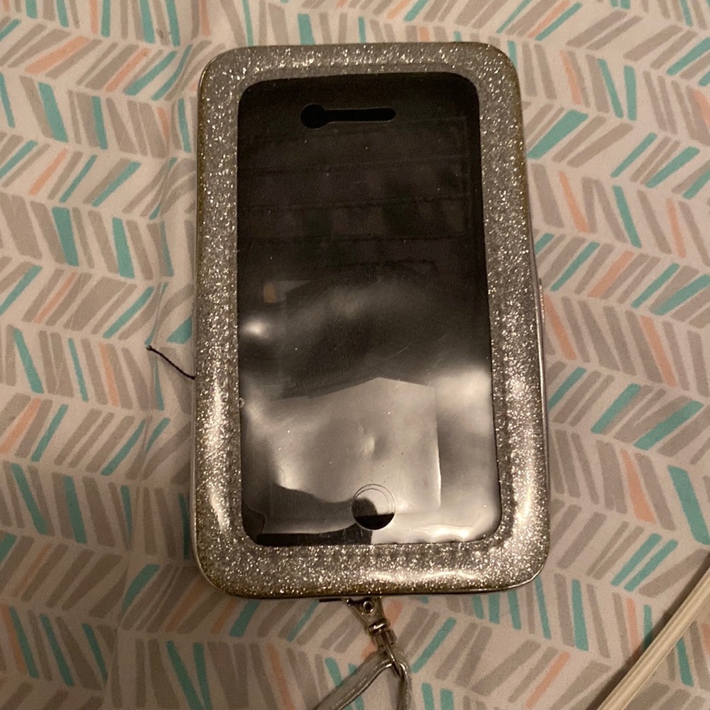 Cute justice wallet/case for iPhone 5!